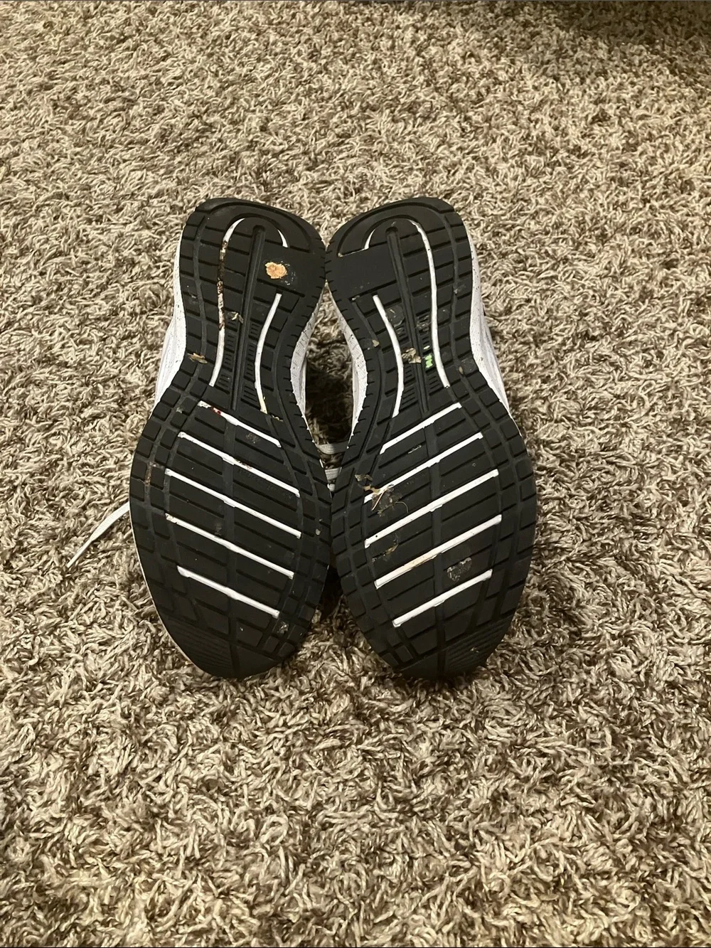 Reebok White and Black Running Sneakers with Gold Trim
